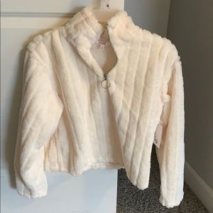 Long sleeve quarter zip.